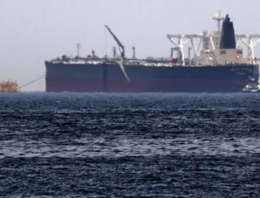 Στα «ύψη» η τιμή του πετρελαίου μετά το «θερμό» επεισόδιο με τα τάνκερ στον Κόλπο του Ομάν